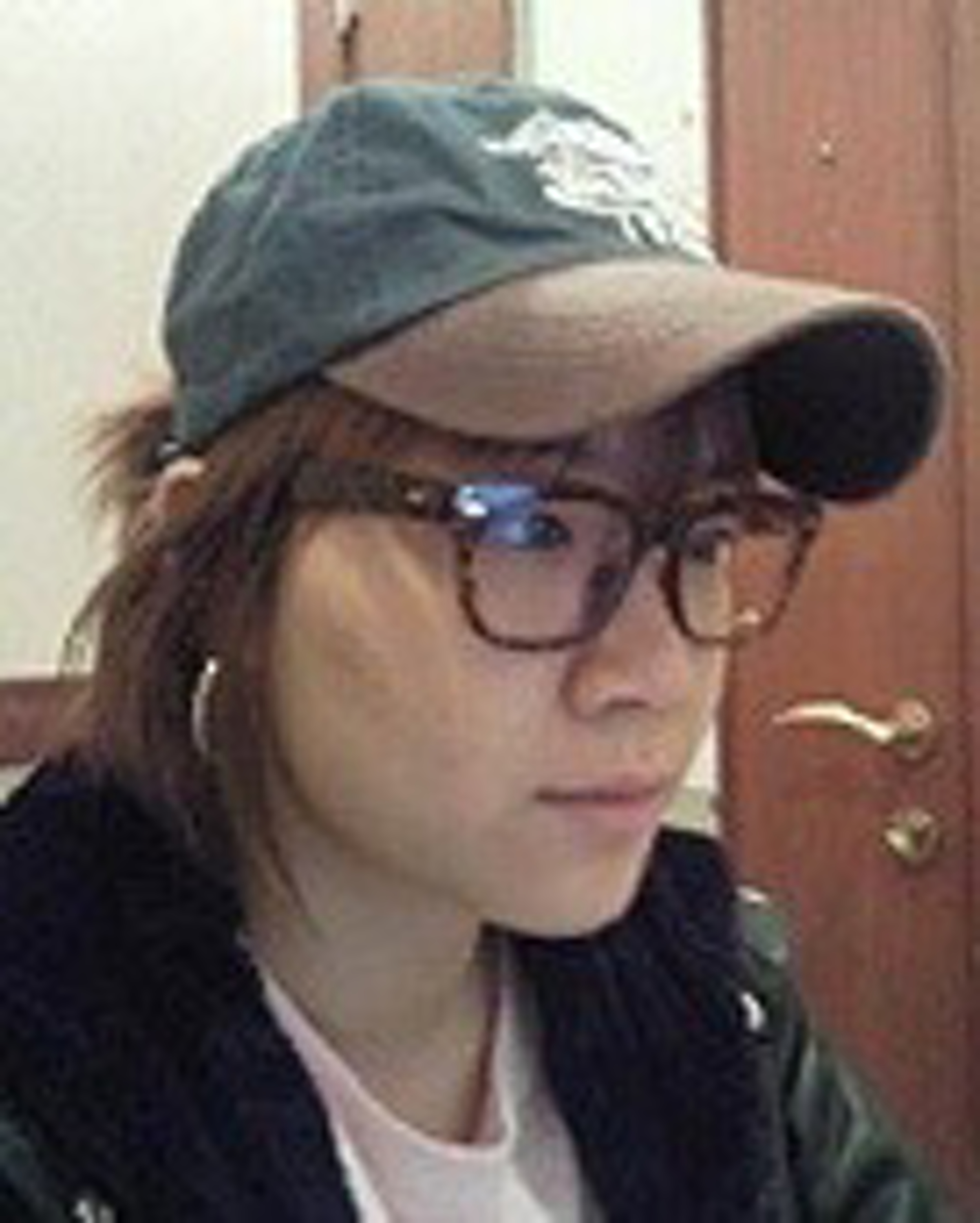 김율