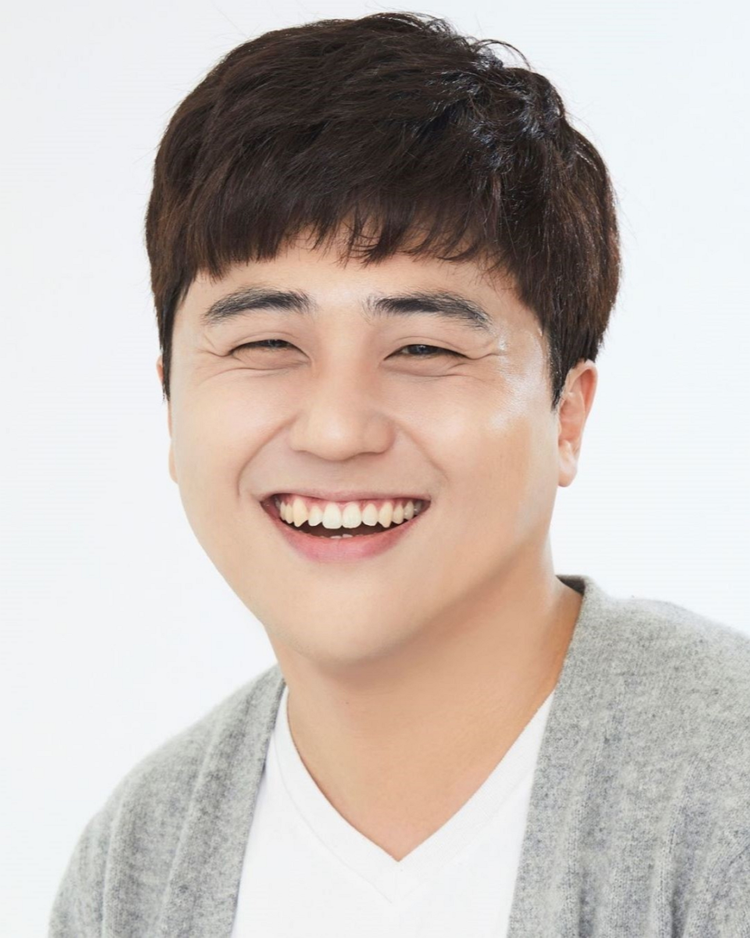김용
