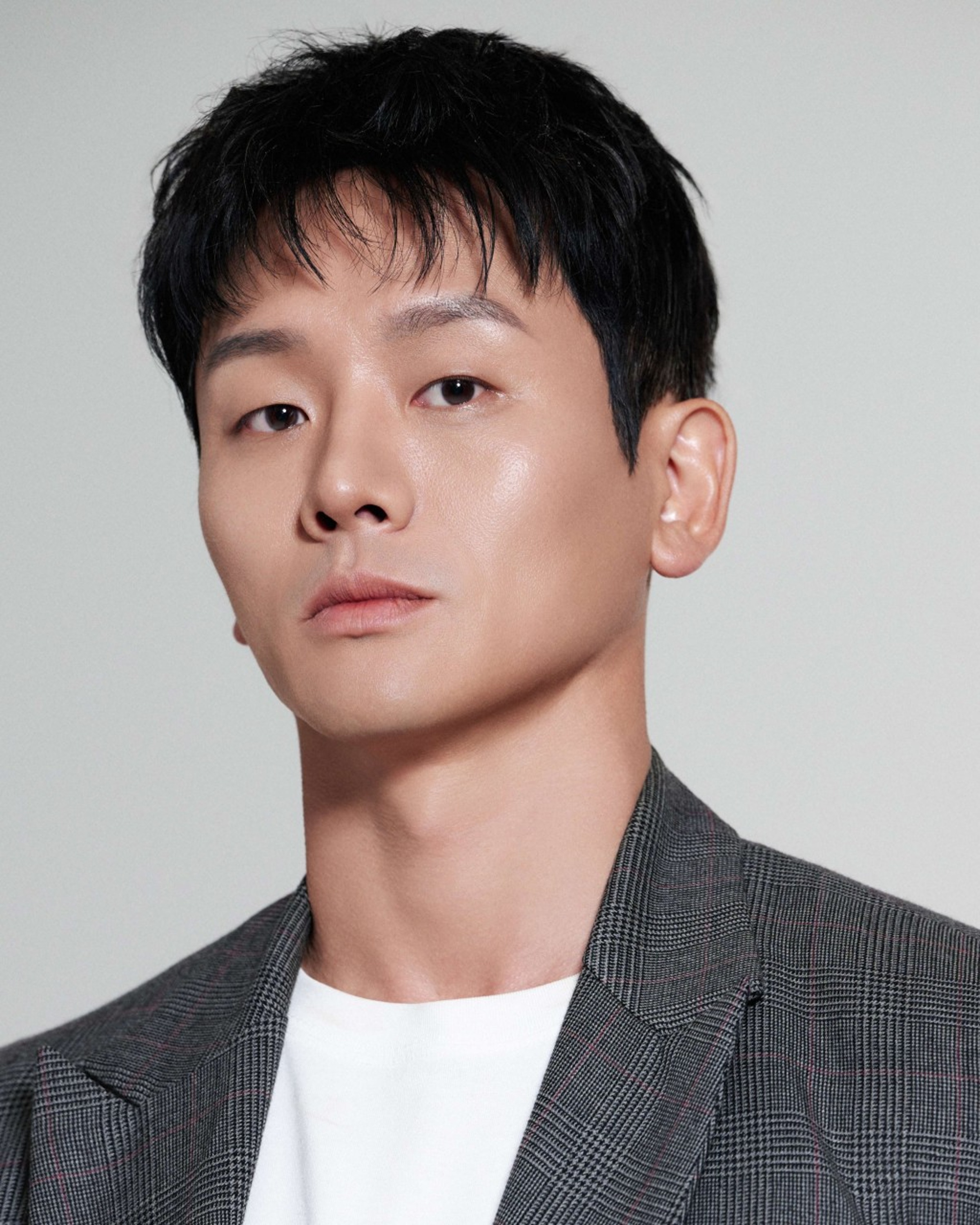 김설진