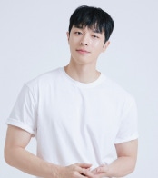 권혁
