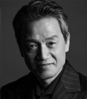 박지일